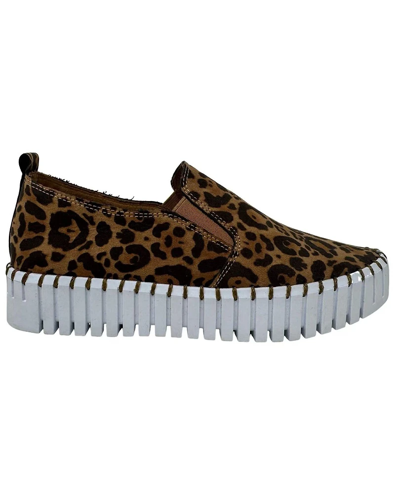 Very G Women's Sandra Leopard Print Slip-On Shoes