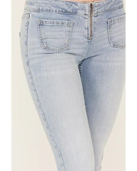 Shyanne Women's Desert Lily Light Wash Low Rise Bootcut Jeans