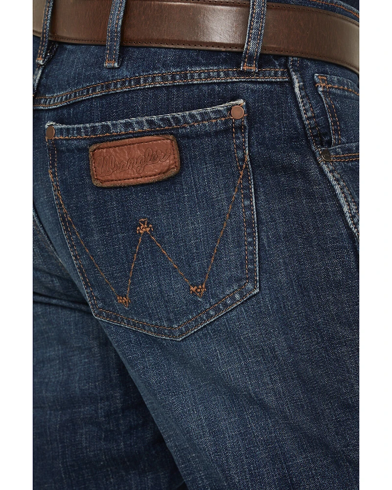 Wrangler Men's Retro Relaxed Fit Mid Rise Boot Cut Jeans