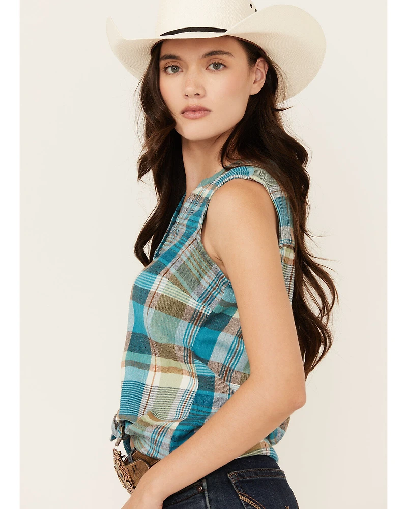 Shyanne Women's Plaid Print Twill Sleeveless Button-Down Western Shirt
