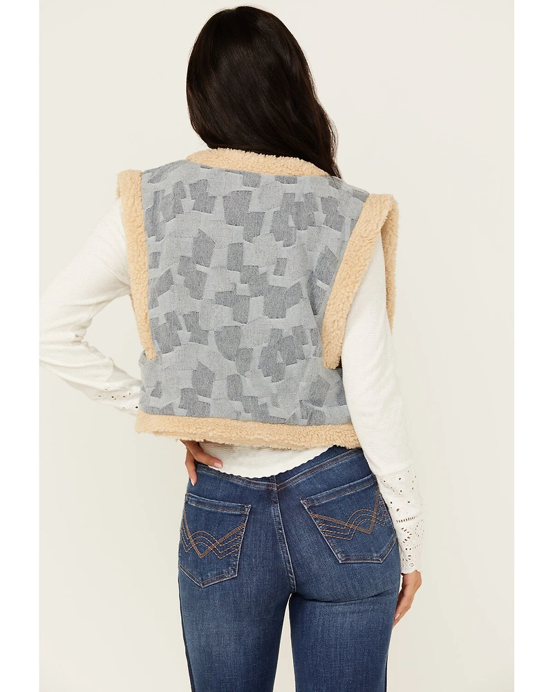 Miss Me Women's Geo Print Fleece Lined Vest
