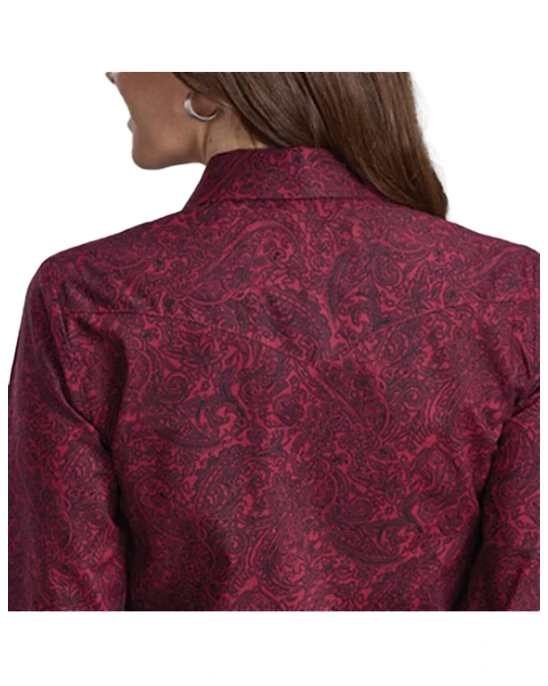Roper Women's Paisley Print Long Sleeve Button-Down Western Shirt