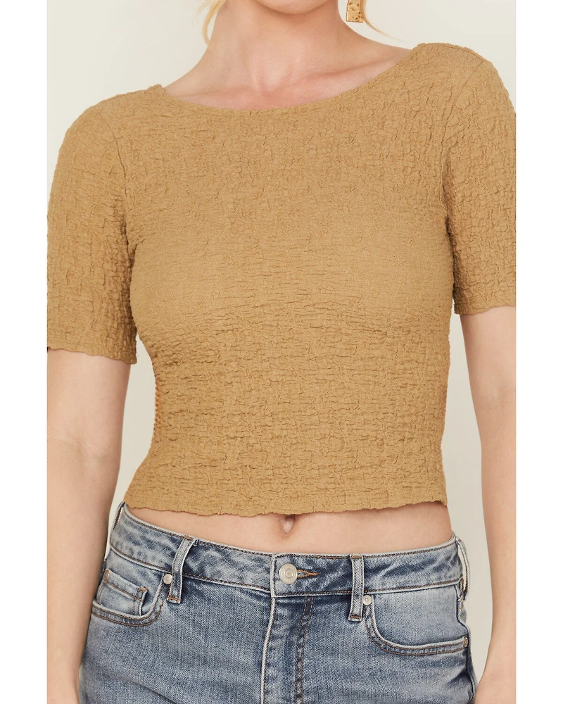 Sadie & Sage Women's Smocked Cropped Tee