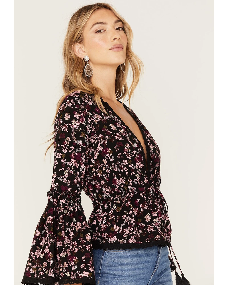 Idyllwind Women's Fall For Me Floral Print Bell Sleeve Kimono