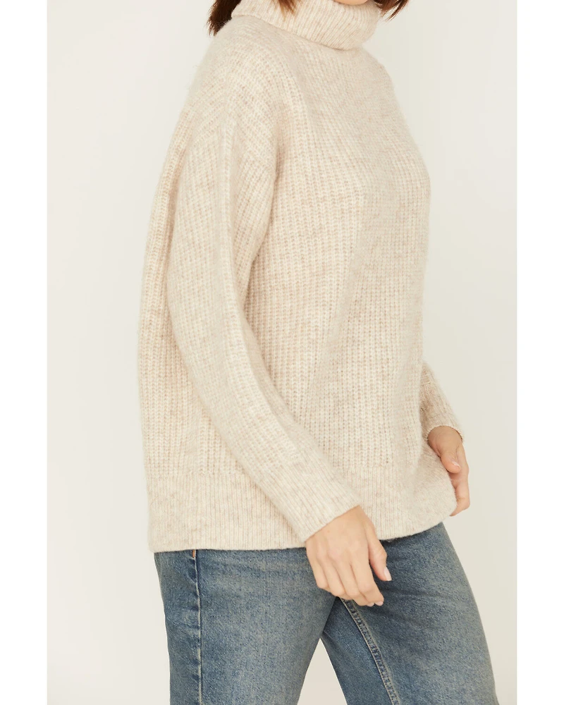 Cleo + Wolf Women's Oversized Turtleneck Sweater
