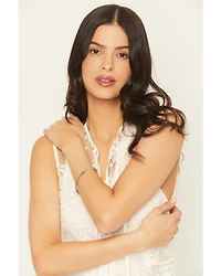 Paige Wallace Women's Tiny Cross Navajo Pearl Bracelet