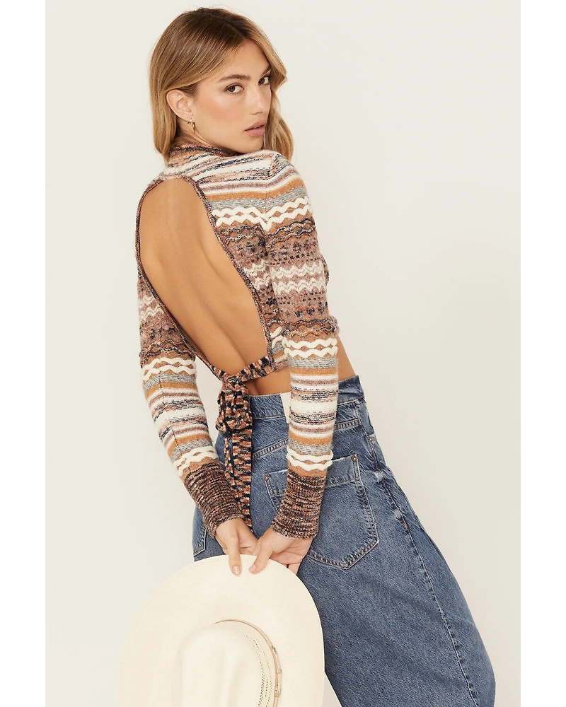 Shyanne Women's Open Back Cropped Sweater