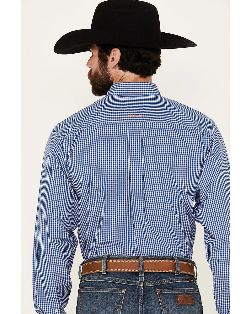 Ariat Men's Wrinkle Free Finlay Plaid Print Fitted Long Sleeve Button-Down Western Shirt