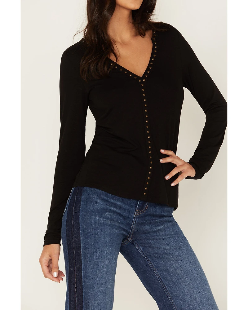 Idyllwind Women's Quitman Studded Henley Shirt