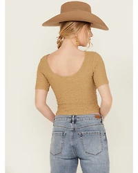 Sadie & Sage Women's Smocked Cropped Tee