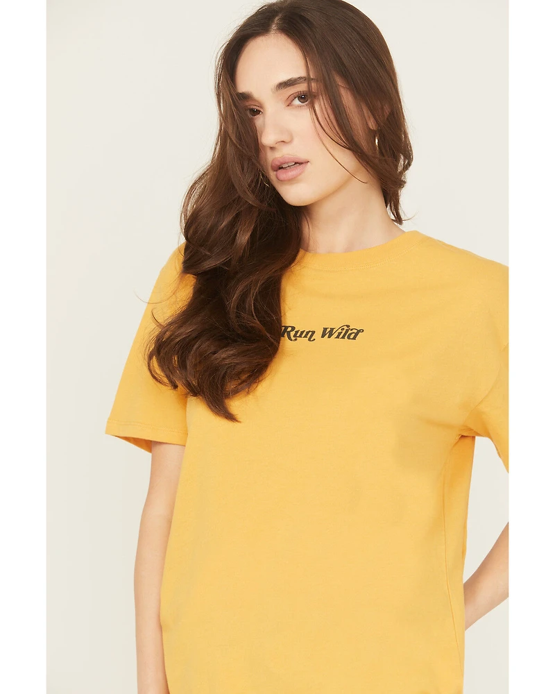 White Crow Women's Run Wild Short Sleeve Graphic Tee
