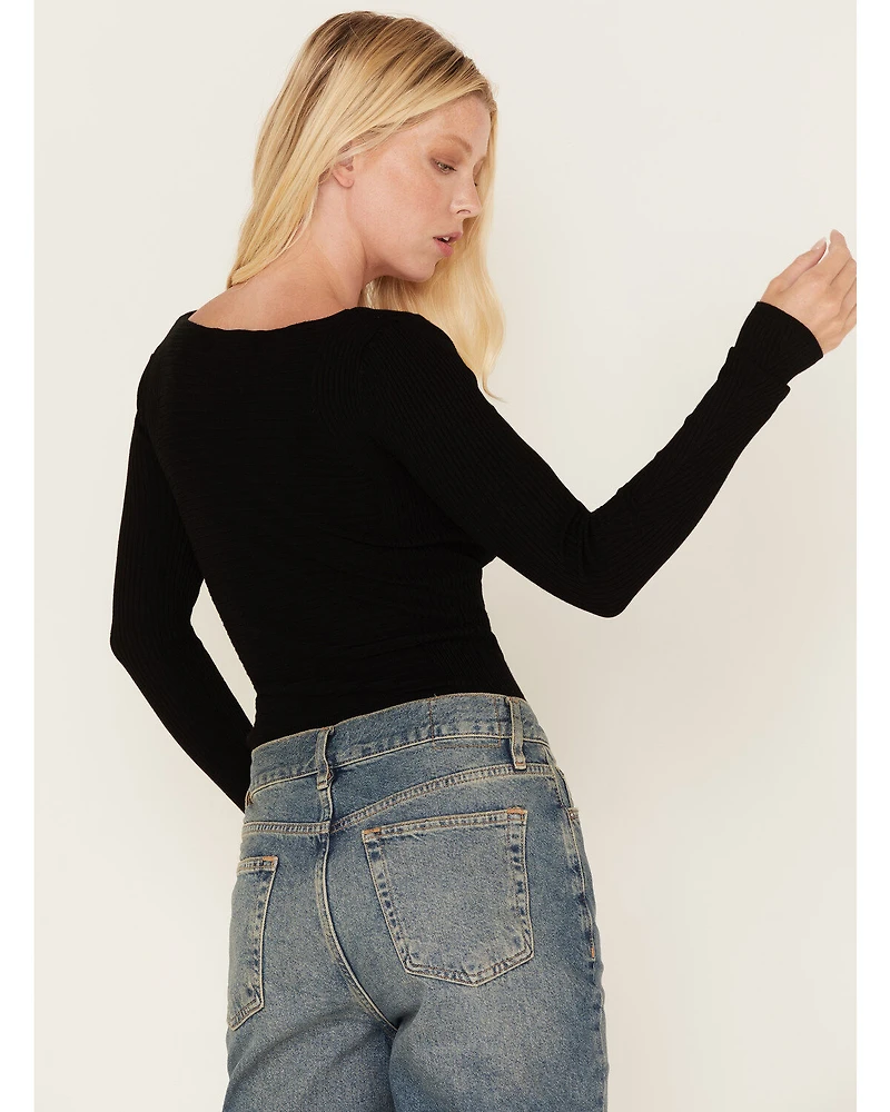 Shyanne Women's Ribbed Sweater Top