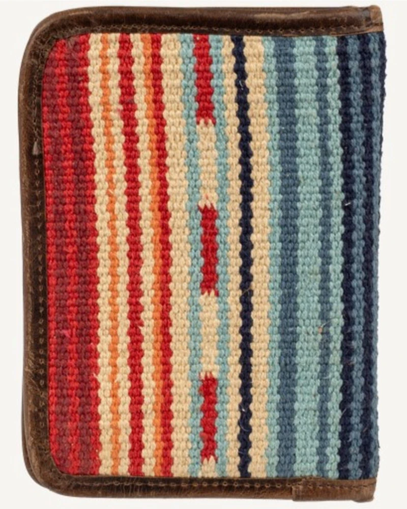 STS Ranchwear By Carroll Women's Chaynee Mountain Magnetic Wallet