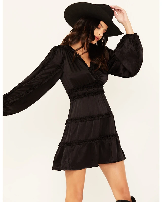Shyanne Women's Off The Shoulder Ruffle Midi Dress at Mall of America in  Bloomington, MN