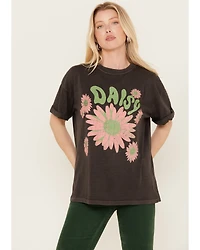 Girl Dangerous Women's Daisy Floral Boyfriend Graphic Tee