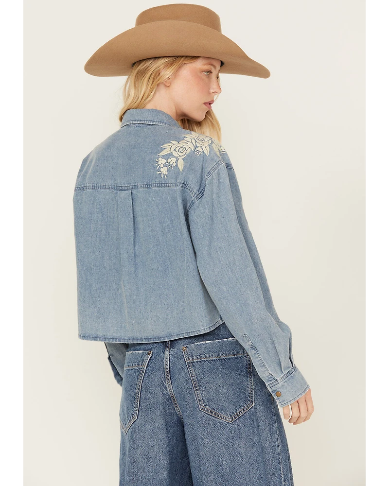 Cleo + Wolf Women's Medium Wash Cropped Denim Shirt