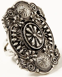 Shyanne Women's Luna Bella Floral Statement Ring