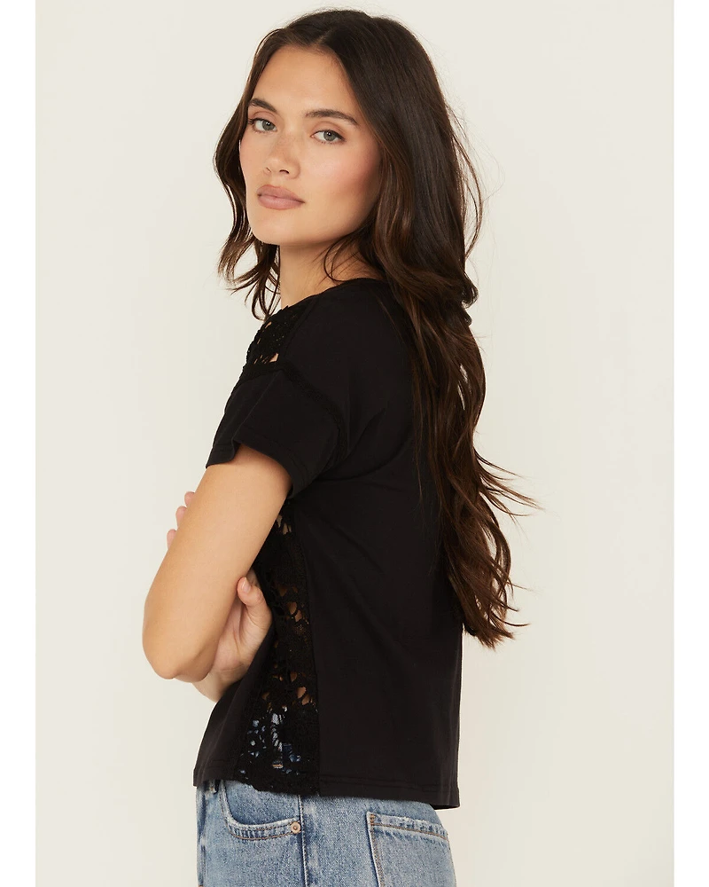 Shyanne Women's Last Night Lace Short Sleeve Cropped Graphic Tee