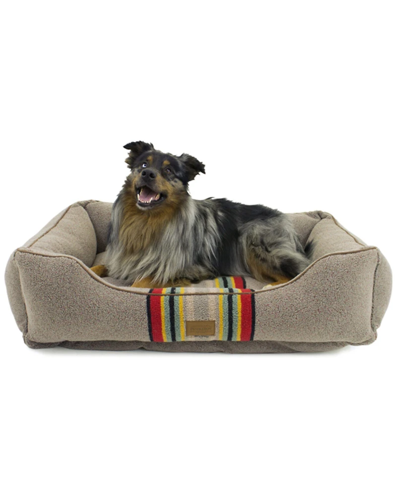 Pendleton Pet Vintage Camp Kuddler - Large