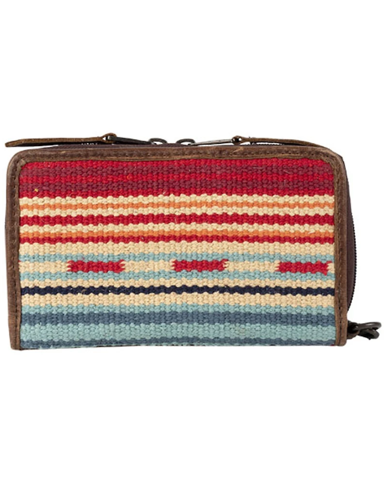 STS Ranchwear By Carroll Women's Chaynee Mountain Kacy Organizer Wristlet