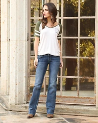 Wrangler Retro Low Rise Women's Dark Wash Sadie Jeans