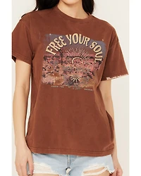 Cleo + Wolf Women's Free Your Soul Short Sleeve Cropped Graphic Tee