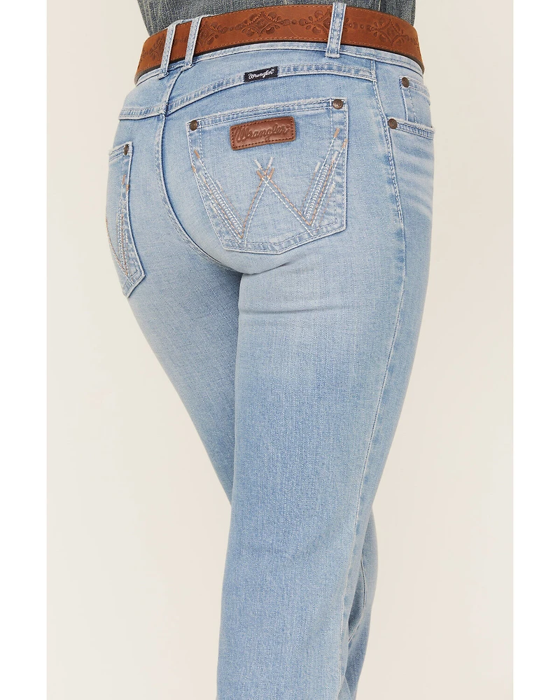 Wrangler Retro Women's Light Wash Mid Rise Hallie Trouser Jeans