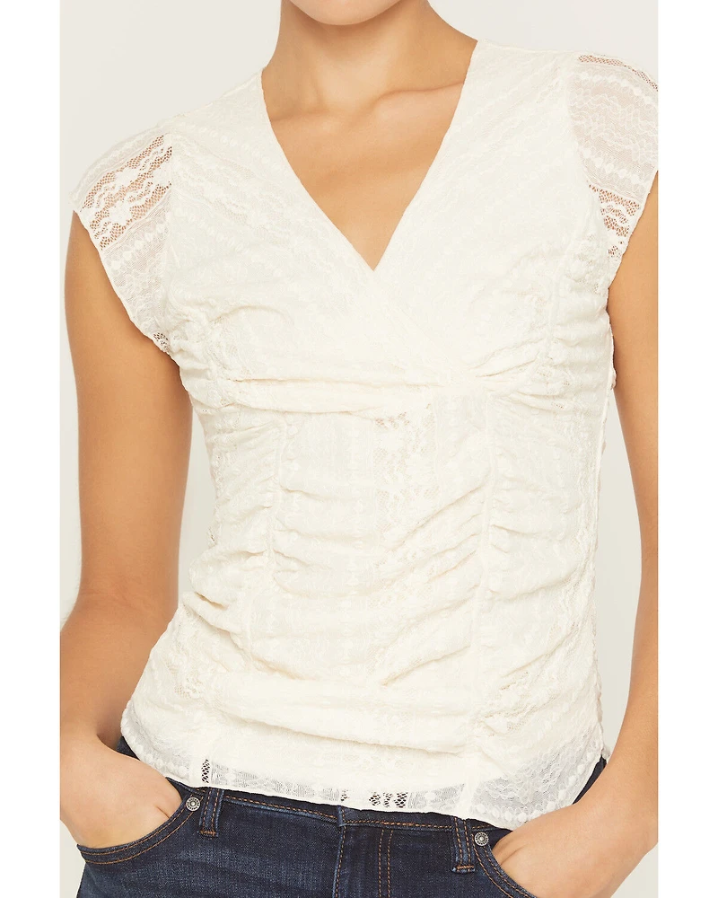 Shyanne Women's Lizlane Lace Short Sleeve Shirt