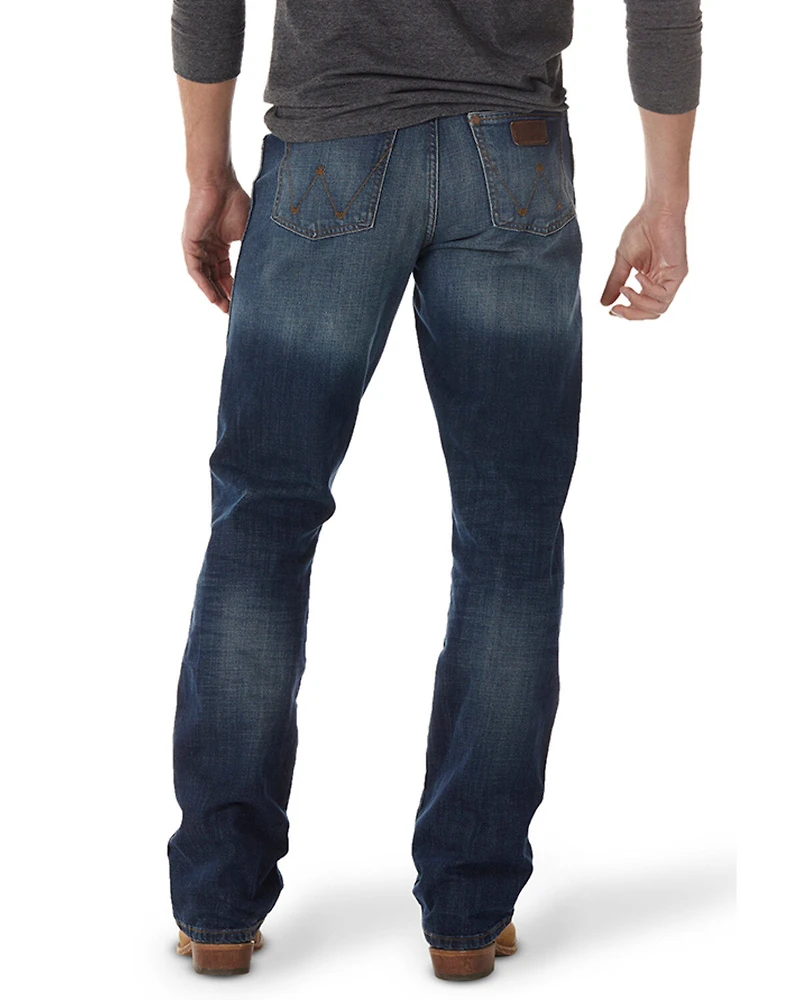 Wrangler Men's Retro Relaxed Fit Mid Rise Boot Cut Jeans