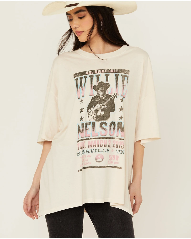 Day Dreamer Women's Willie Nelson Short Sleeve Oversized Graphic Tee