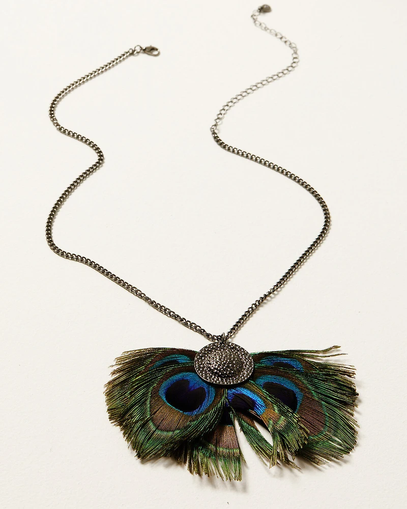 Shyanne Women's Enchanted Forest Peacock Feather Necklace