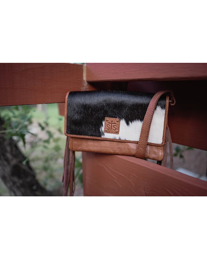 STS Ranchwear By Carroll Women's Indie Harper Crossbody Bag