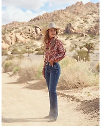 Wrangler x Lainey Wilson Women's Southwestern Print Long Sleeve Snap Western Shirt