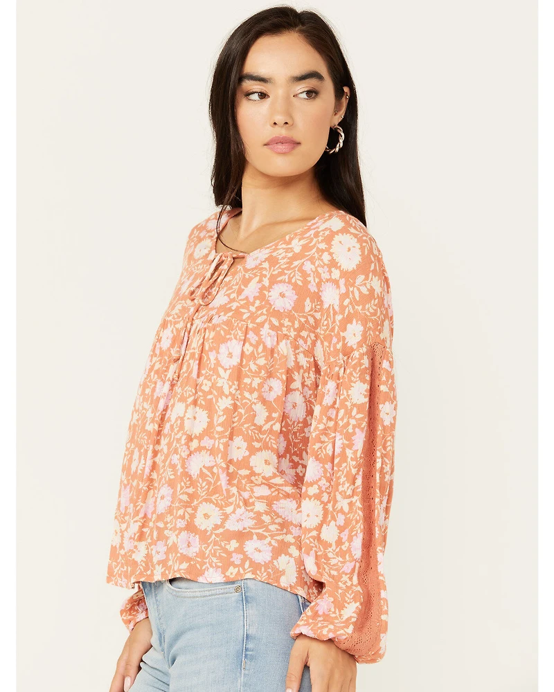 Sadie & Sage Women's With Love Floral Peasant Top