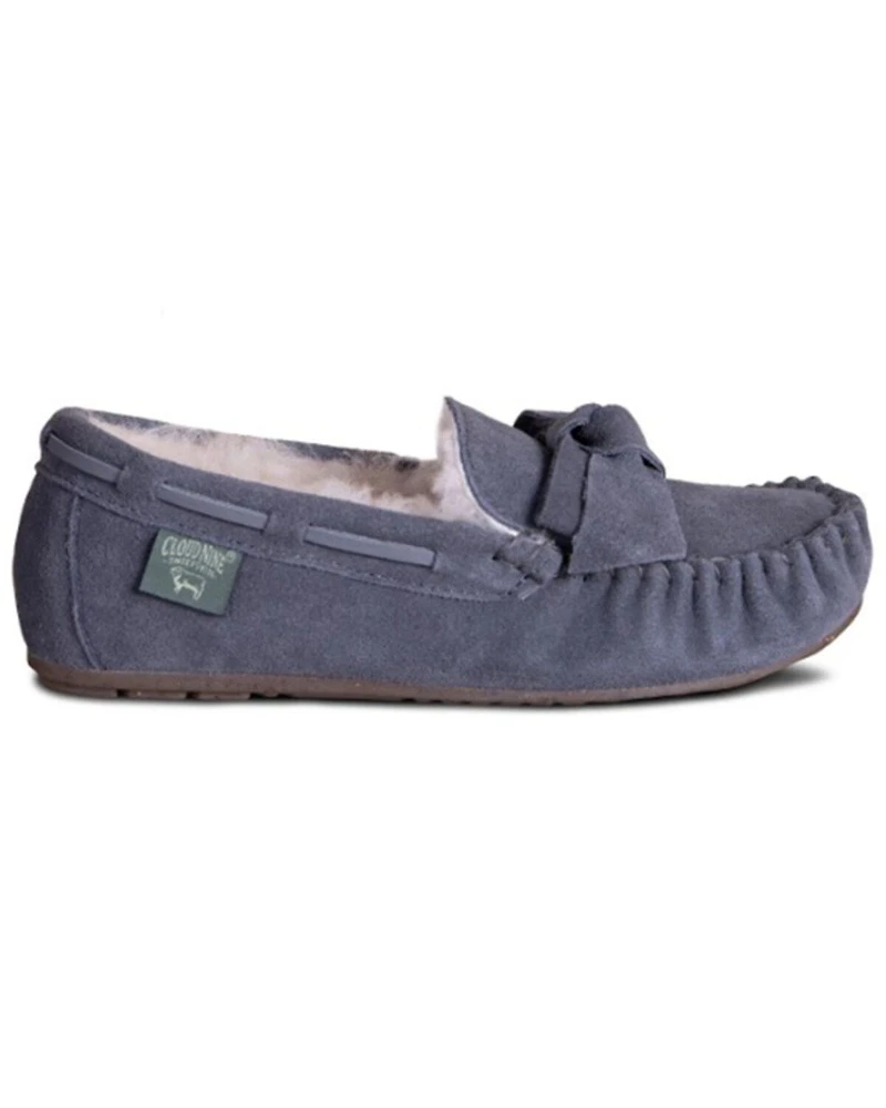 Cloud Nine Women's Scarlet Sheepskin Moccasins