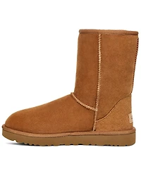 UGG® Women's Classic II Short Boot