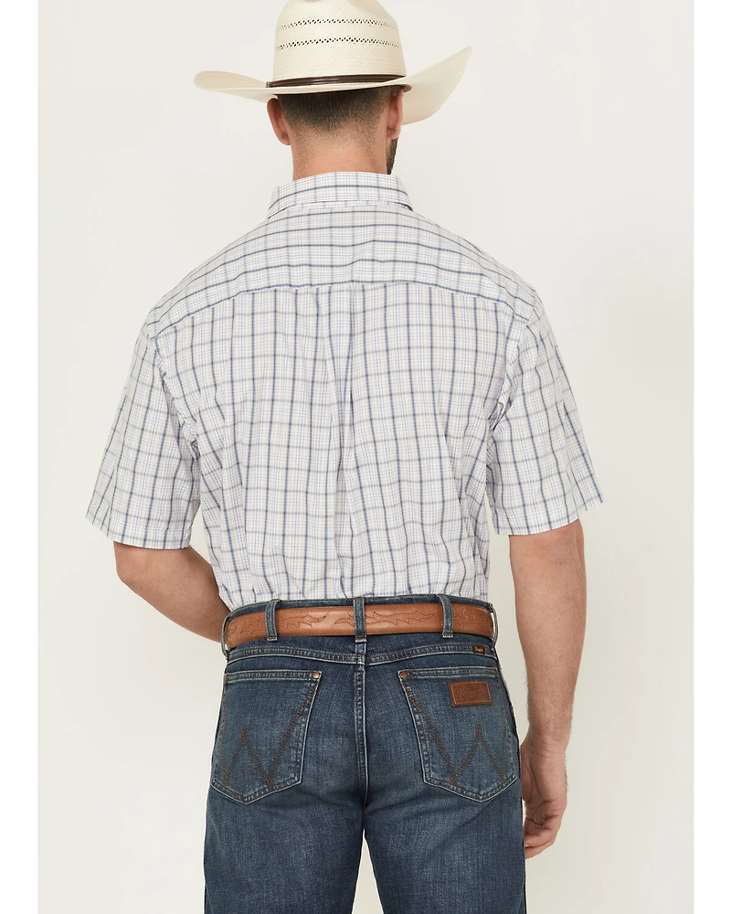 Wrangler Men's Classic Plaid Print Short Sleeve Button-Down Western Shirt
