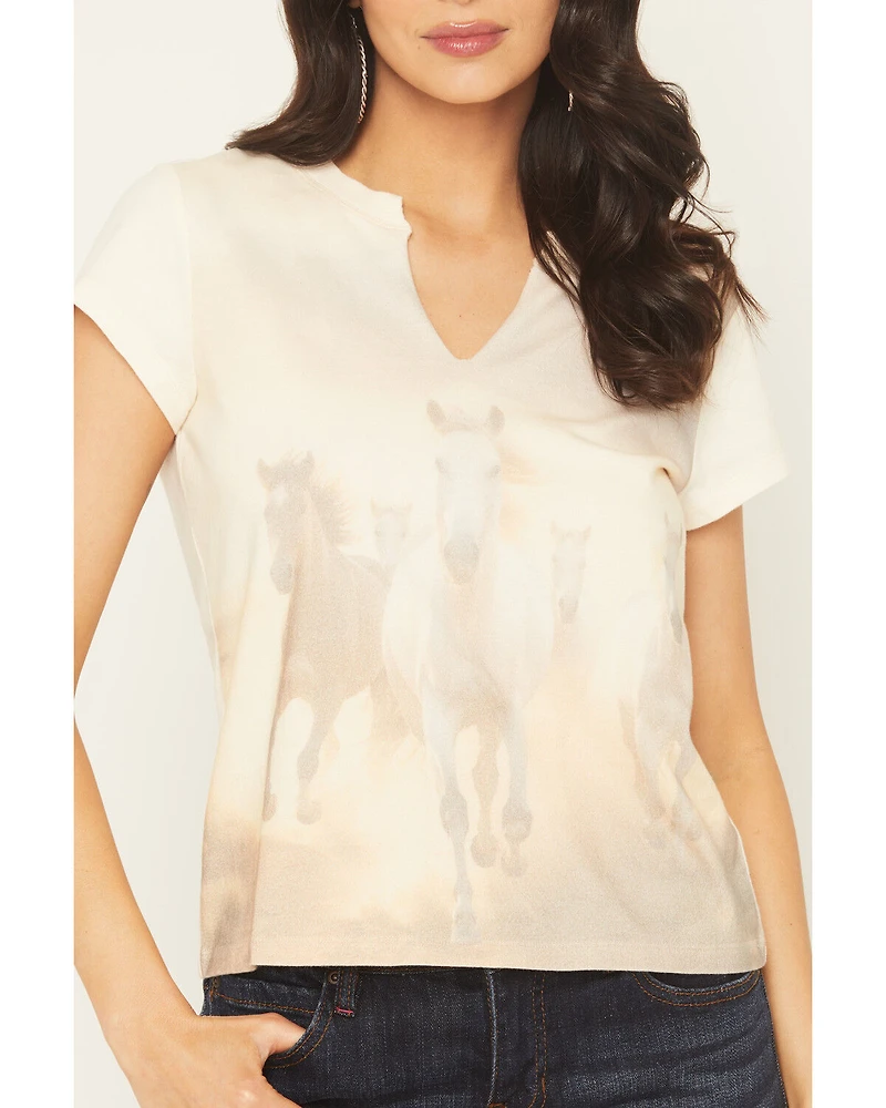 Idyllwind Women's Running Horses Short Sleeve Graphic Baby Tee