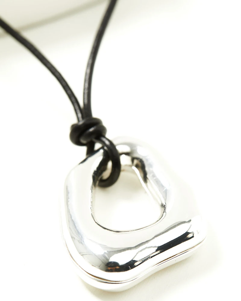 Shyanne Women's Molten Pendant Necklace