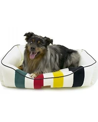Pendleton Pet Glacier National Park Kuddler - Medium