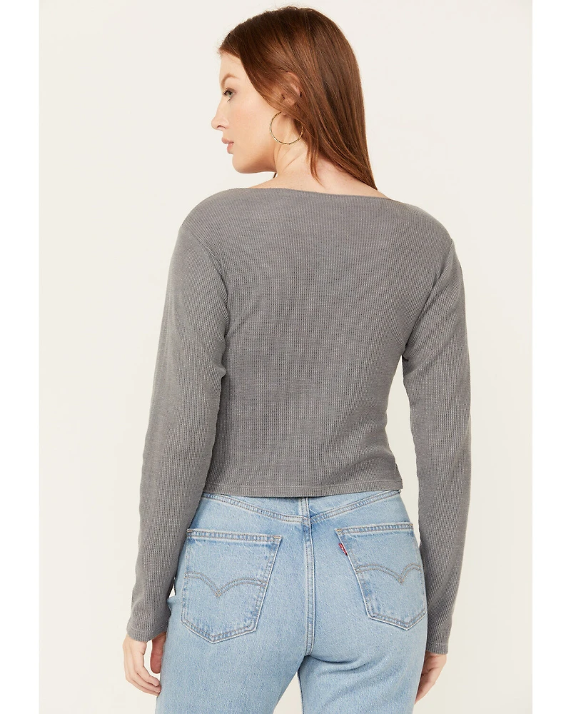 Cleo + Wolf Women's Off The Grid Cropped Rib Knit Long Sleeve Tee
