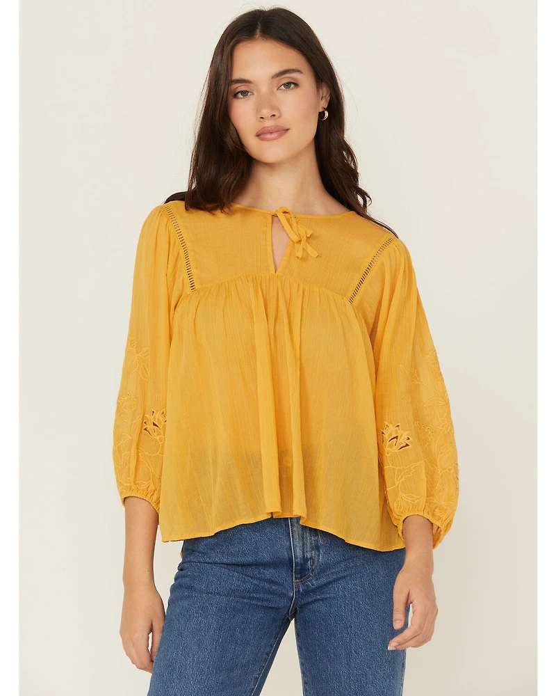 Cleo + Wolf Women's Floral Embroidered Long Sleeve Peasant Top