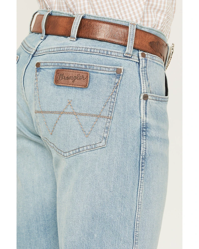 Wrangler Retro Men's 88MWZ Mendenhall Light Wash Slim Straight Stretch Denim Jeans