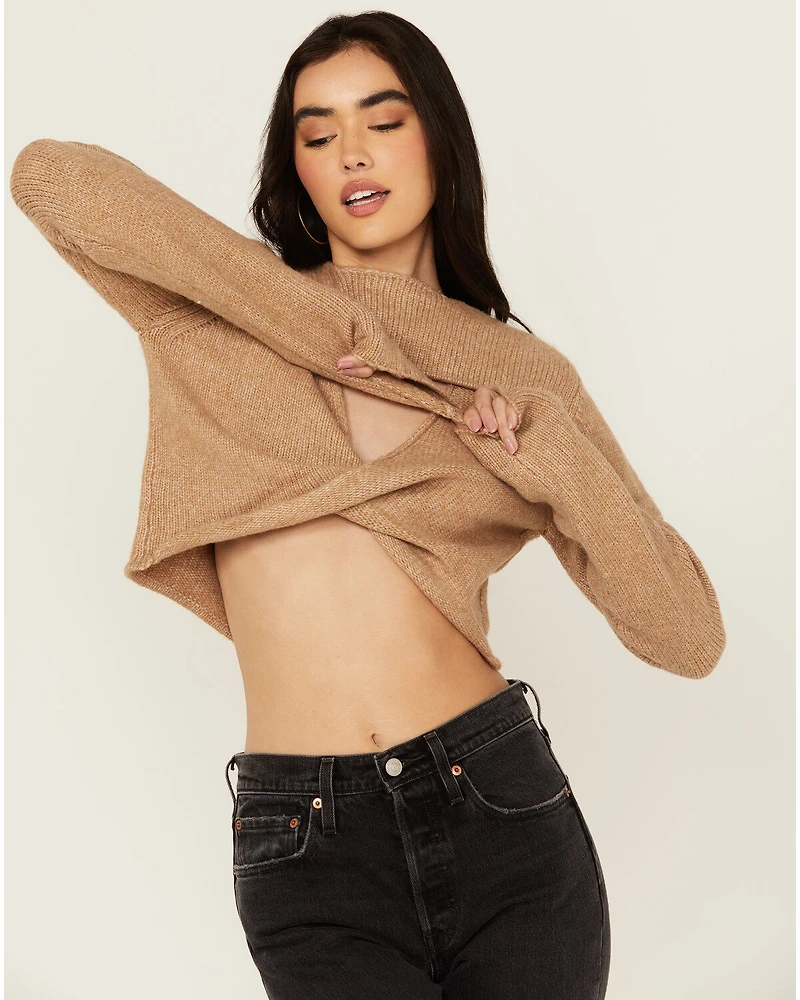 Cleo + Wolf Women's Reversible Cut Out Cropped Sweater