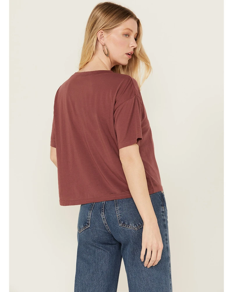 Ariat Women's Buffalo Short Sleeve Cropped Graphic Tee