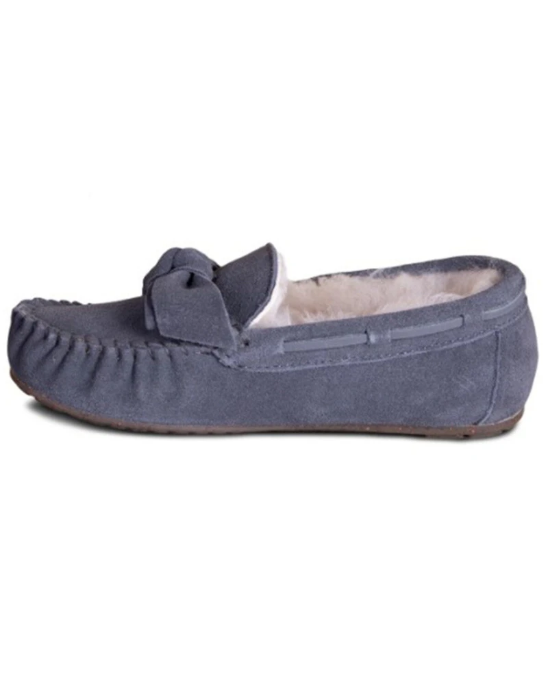 Cloud Nine Women's Scarlet Sheepskin Moccasins