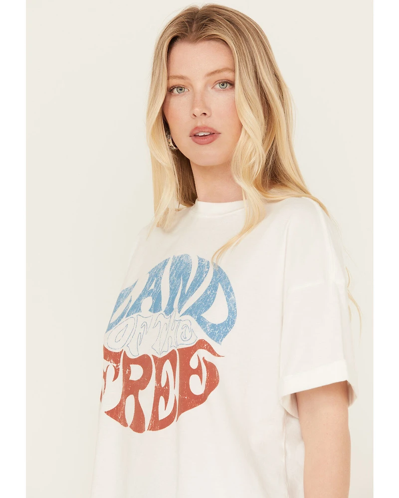 Girl Dangerous Women's Land of the Free Boyfriend Graphic Tee
