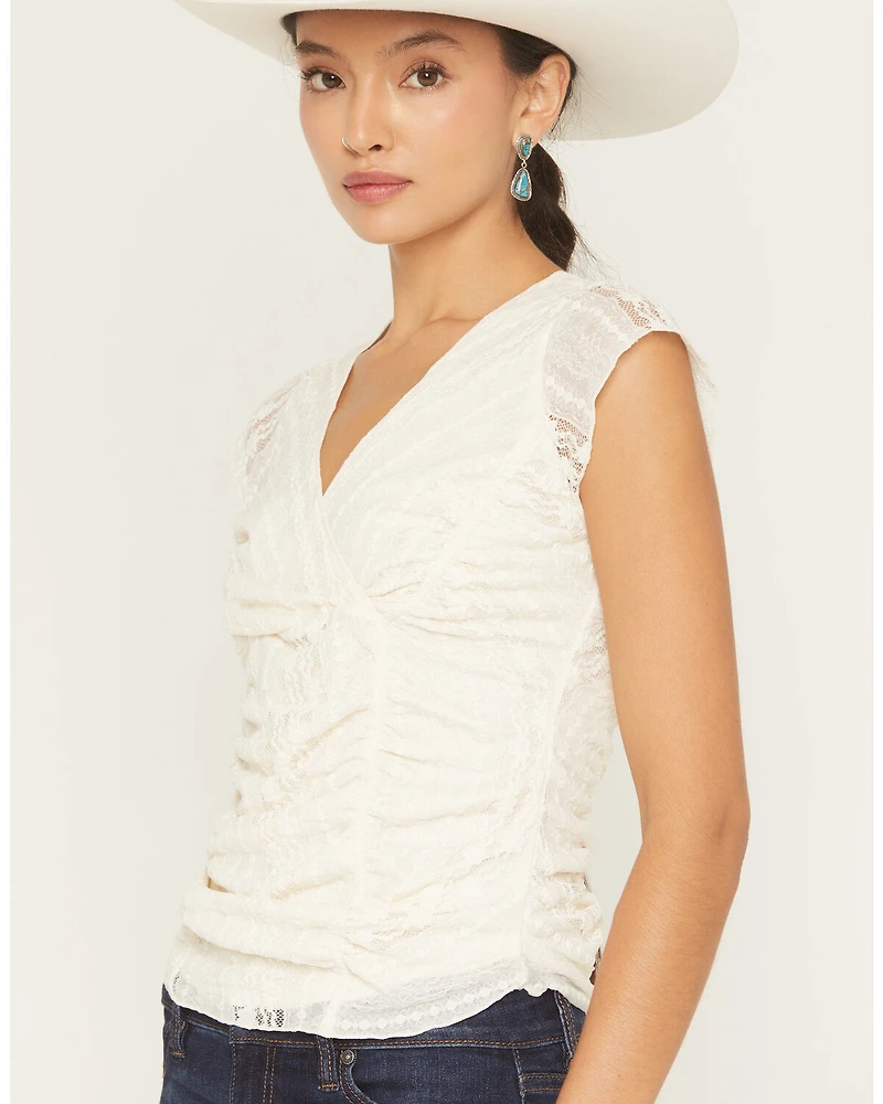 Shyanne Women's Lizlane Lace Short Sleeve Shirt