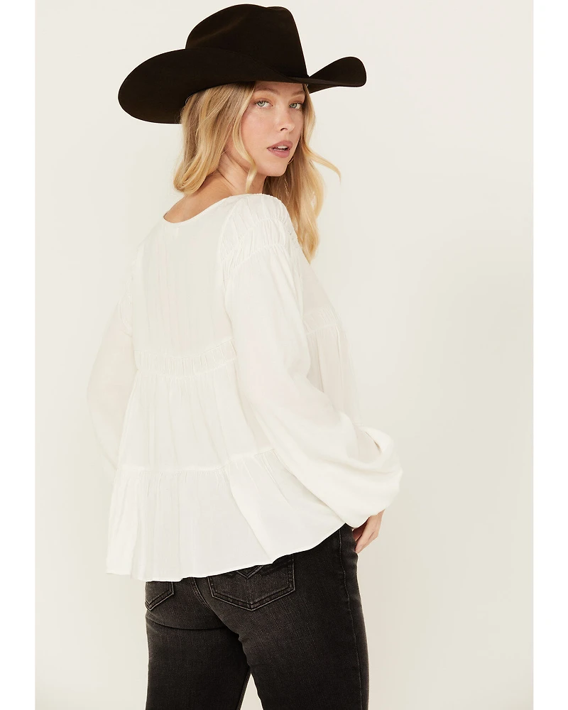 Cleo + Wolf Women's Tiered Flowy Tie Front Blouse