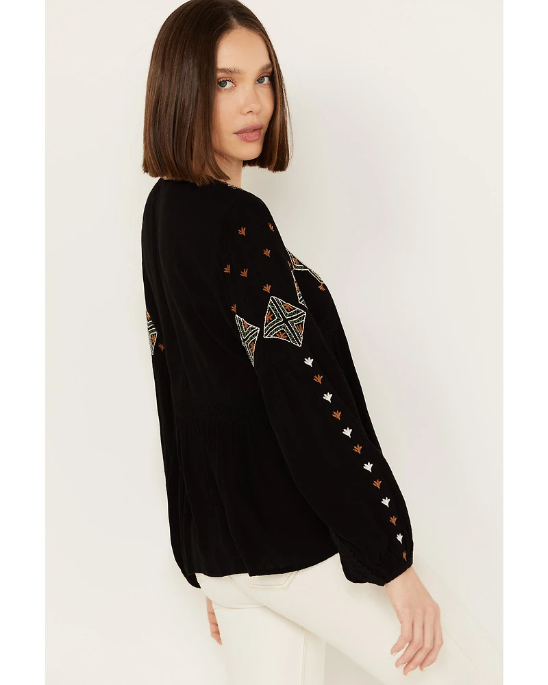 Shyanne Women's Embroidered Boho Top